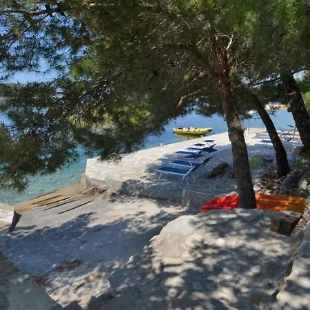 In Karbuni With Sea View, Terrace, Air Conditioning, W-lan 3609-3 * Blato
