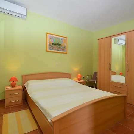 In Karbuni With Sea View, Terrace, Air Conditioning, W-lan 3609-3 Apartman