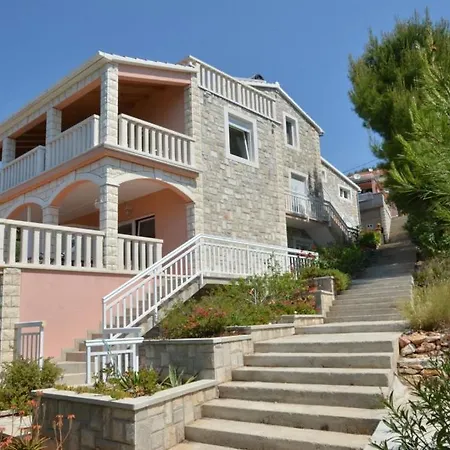 In Karbuni With Sea View, Terrace, Air Conditioning, W-lan 3609-3 Blato