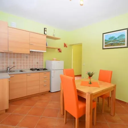 In Karbuni With Sea View, Terrace, Air Conditioning, W-lan 3609-3 * Blato