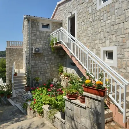 In Karbuni With Sea View, Terrace, Air Conditioning, W-lan 3609-3 Blato